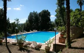 Elegante Appartamento in Villa con Piscina - Piscina