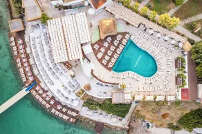 Maja Luxury Resort Hotel - Basseng
