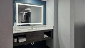 Motel 6 Memphis, TN - Graceland - Baño