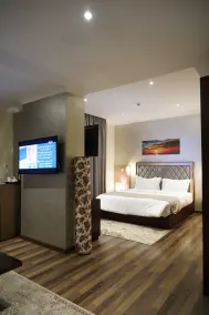 Cairo Taj Hotels & Suites - Dokki - Room