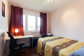 Hermosa casa independiente de 6 dormitorios, limpia y espaciosa - Toronto - Habitación