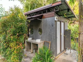 Lion Cafe Resort - Baño