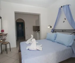 Dafnis Studios & Apartments - Rom