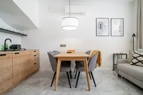 H11 Aparthotel - Room