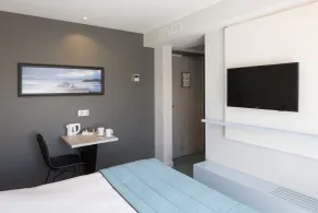 Logis Hôtel Les Pins - Opéralia - Værelse