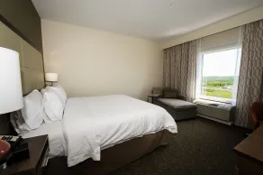 Hampton Inn & Suites by Hilton Truro - Chambre