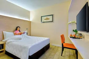 Sama-Sama Express KLIA Terminal 2 - Airside Transit Hotel - Rum