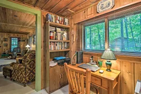 Pet-Friendly 'One Crow Cottage' in Harbor Springs! - Interior