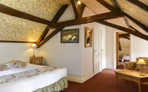 Hôtel & Spa du Domaine des Thômeaux, The Originals Relais - Zimmer