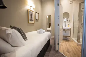 The Cross Keys - Room