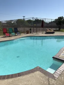 Windcrest Inn and Suites - Piscine
