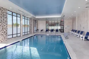 Courtyard by Marriott Richmond Scott's Addition - Piscine