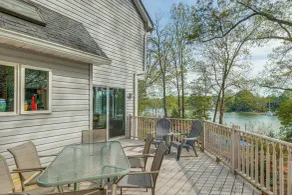 'almost Heaven' Coan River Waterfront Home & Dock - Innenbereich