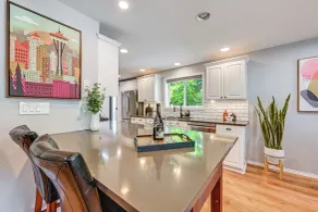 Seatac Getaway! Fully Fenced w/ Workspace - Innvendig