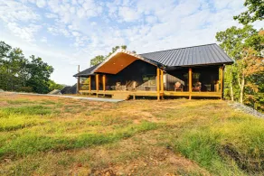 Lake Barkley Home with On Site Beach Boat and Swim - Innvendig