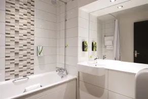 Premier Inn Minehead - Baño