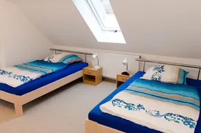 Ferienhaus mit Grill und Terrasse | Gartenblick - Zimmer