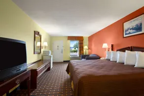 Days Inn by Wyndham Richburg - Chambre