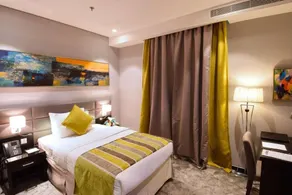 Best Plus Aurora Hotel - Camera