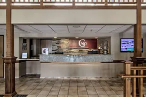 Blossom Hotel & Suites Traverse City - Rezeption