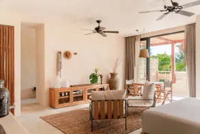 Best-Located Beach Suite with pool. - Vue de la chambre