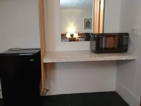 Lake Aire Motel - Room