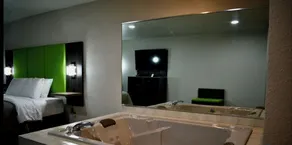 Mound View Inn & Suites - Room