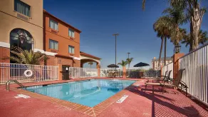 Best Western Orange Inn & Suites - Pool