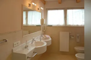 Hotel & Residence Rose - Badezimmer