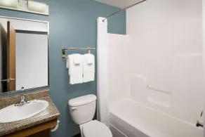 WoodSpring Suites Allentown Bethlehem - Salle de bain