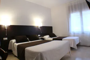 Hotel Marfany - Room