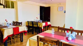 Tripoo Potala Palce - Restaurang