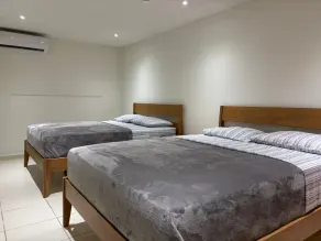 Hacienda Apartments near the beach - Room