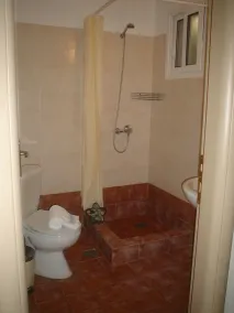 Red Coral Apartments - Bad