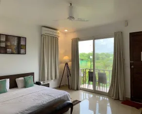 Exotica Beach Retreats Diveagar - Room