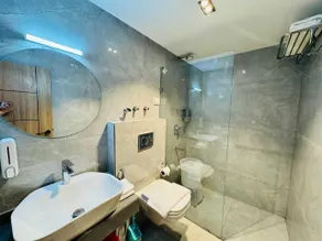 Hotel Pashm Home - Badeværelse