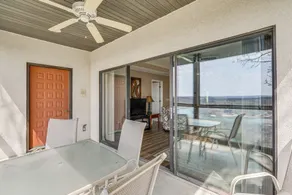 Lake Ozark Condo Rental w/ View & Pool Access! - Interiør