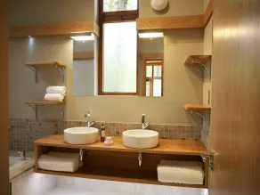 Beddgelert Cabins, Snowdonia - Forest Holidays - Salle de bain