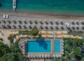 Isla Brown Corinthia Resort & Spa, Curio Collection Hilton - Basseng