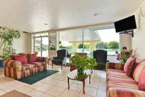Americas Best Value Inn Suites South Boston - Lobby