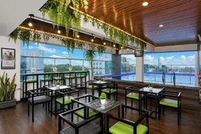 Whiz Prime Hotel Basuki Rahmat Malang - Pool