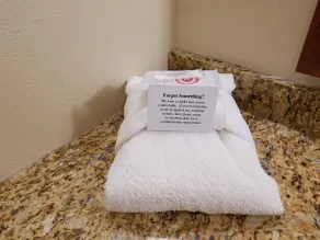 Comfort Inn & Suites West - Medical Center - Bathroom
