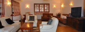 Hotel Tirol - Lobby sitting area
