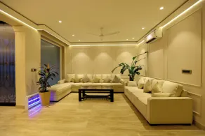 Millora Cyber Suites, DLF Phase 3 - Réception