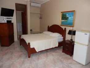 Hotel Garant & Suites - Room
