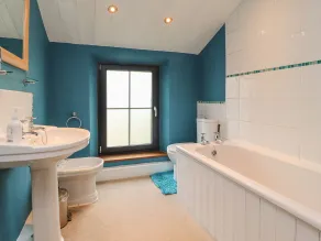 Ribble Valley Cottage - Bathroom