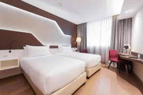 DoubleTree by Hilton Hotel Yerevan City Centre - Room