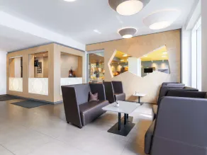 B&B Hotel Stuttgart-Zuffenhausen - Hall