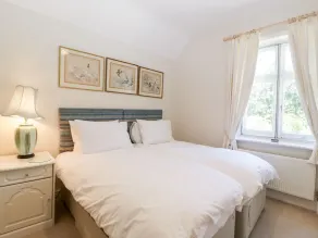 Landhaus mit Garten - Zimmer