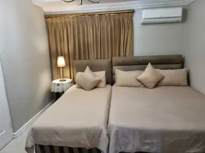 Savoy Lodge - Room